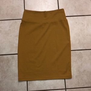 Mustard yellow LulaRoe Cassie skirt, size Medium